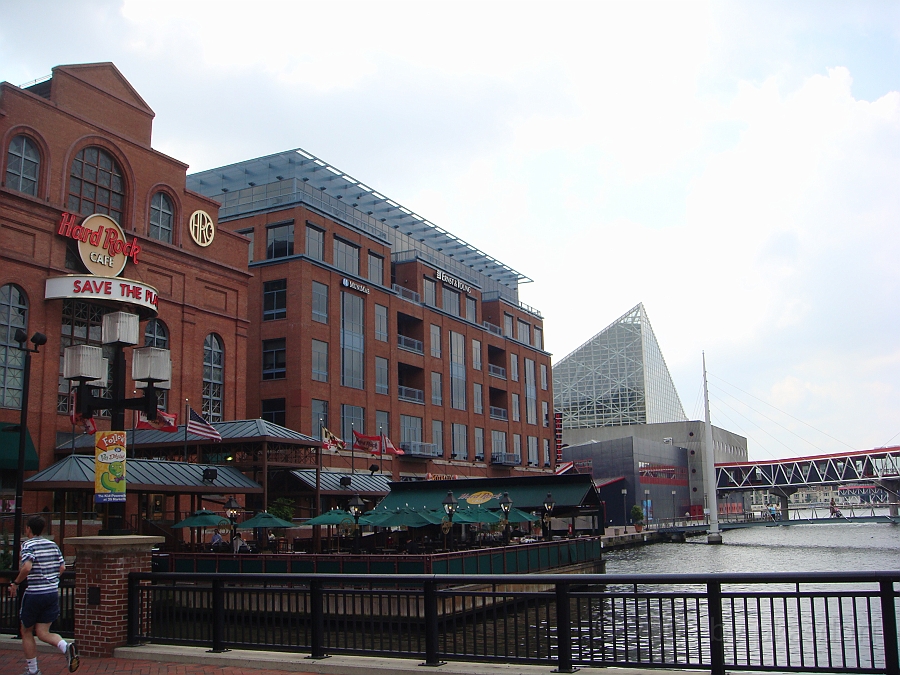 Baltimore [2009 July 02] 083.JPG - Scenes from Baltimore's Inner Harbor.